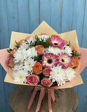 Букет цветов из:  Розы, Герберы и Хризантемы в Гуково