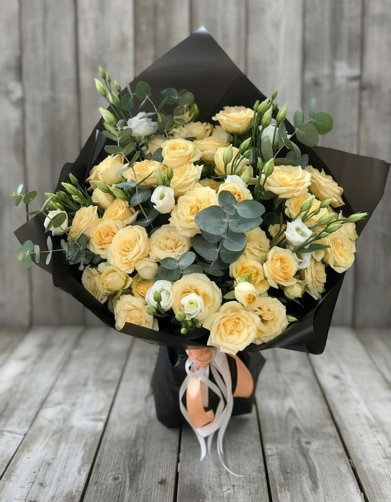 Букет цветов из: Розы и Лизиантусы в Гуково