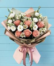 Букет цветов из:  Розы, Альстромерии и Лизиантусы в Гуково