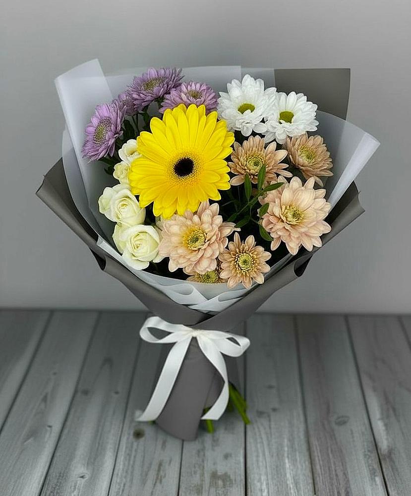 Букет цветов из: Розы, Герберы и Хризантемы в Гуково