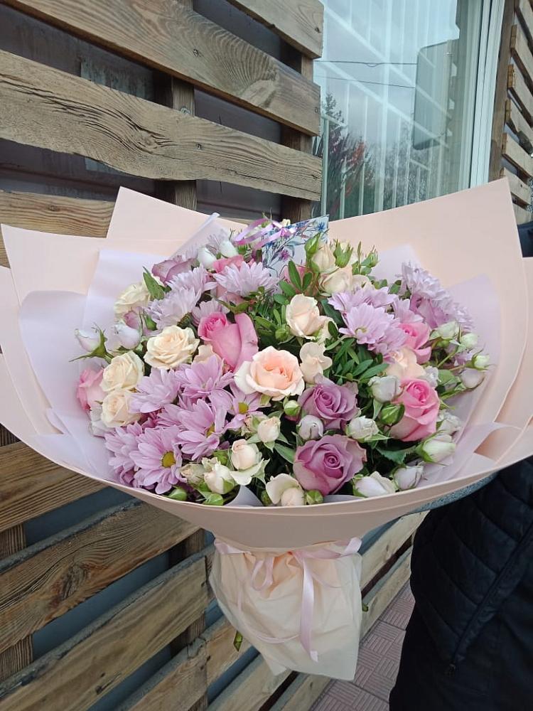 Букет цветов из: Розы и Хризантемы в Гуково