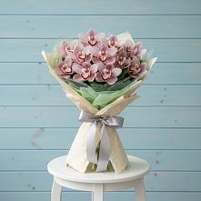Букет цветов из:  Орхидеи и Розы в Гуково
