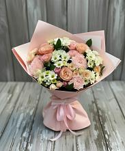Букет цветов из:  Гвоздики, Розы и Хризантемы в Гуково