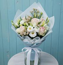 Букет цветов из:  Розы и Лизиантусы в Гуково
