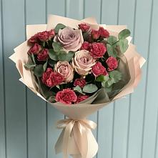 Букет цветов из:  Гвоздики и Розы в Гуково