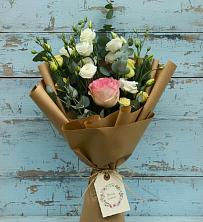 Букет цветов из:  Розы и Лизиантусы в Гуково