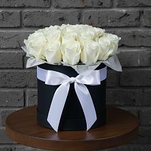 Цветочная композиция из Розы в шляпной коробке в Гуково